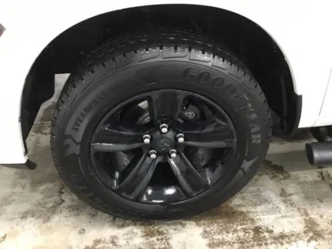 More photos of 2018 Ram 1500 Night at Gregg Young Abrams Chrysler Dodge Jeep Ram, WI