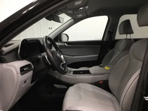 More photos of 2024 Hyundai Palisade SEL at Gregg Young Abrams Chrysler Dodge Jeep Ram, WI