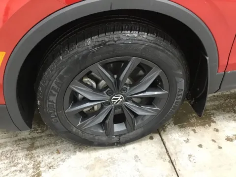 More photos of 2024 Volkswagen Tiguan 2.0T SE at Gregg Young Abrams Chrysler Dodge Jeep Ram, WI