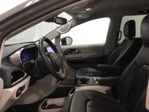 More photos of 2023 Chrysler Pacifica Touring L at Gregg Young Abrams Chrysler Dodge Jeep Ram, WI