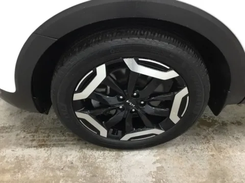 More photos of 2023 Kia Telluride EX X-Line at Gregg Young Abrams Chrysler Dodge Jeep Ram, WI