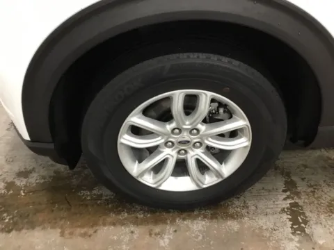 More photos of 2020 Ford Explorer at Gregg Young Abrams Chrysler Dodge Jeep Ram, WI