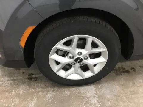 More photos of 2024 Kia Soul LX at Gregg Young Abrams Chrysler Dodge Jeep Ram, WI