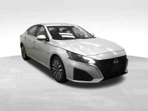 Another view of 2023 Nissan Altima 2.5 SV for sale in Abrams, WI at Gregg Young Abrams Chrysler Dodge Jeep Ram