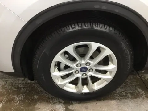 More photos of 2020 Ford Escape SE at Gregg Young Abrams Chrysler Dodge Jeep Ram, WI