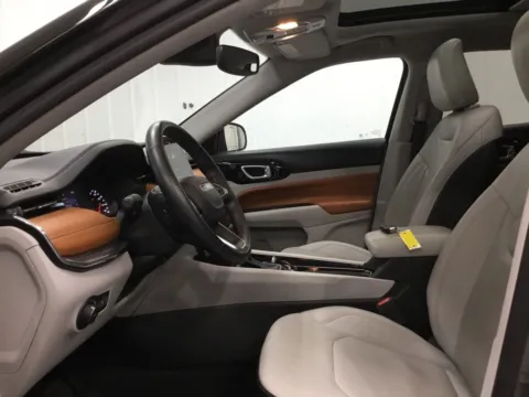 More photos of 2022 Jeep Compass Limited at Gregg Young Abrams Chrysler Dodge Jeep Ram, WI