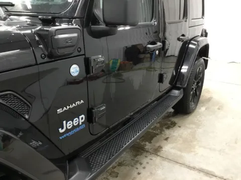More photos of 2022 Jeep Wrangler at Gregg Young Abrams Chrysler Dodge Jeep Ram, WI