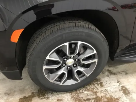 More photos of 2021 Chevrolet Tahoe LS at Gregg Young Abrams Chrysler Dodge Jeep Ram, WI