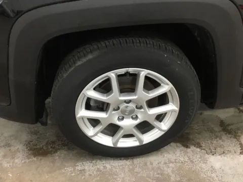 More photos of 2020 Jeep Renegade Sport at Gregg Young Abrams Chrysler Dodge Jeep Ram, WI