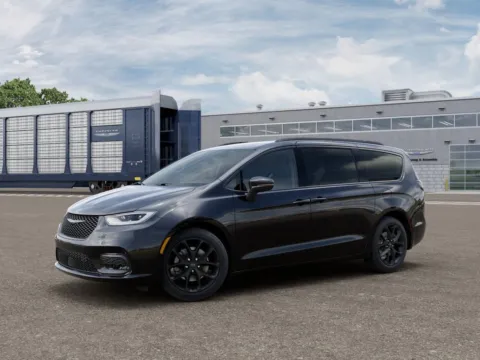 Photos of 2026 Chrysler Pacifica Select for sale in Abrams, WI at Gregg Young Abrams Chrysler Dodge Jeep Ram