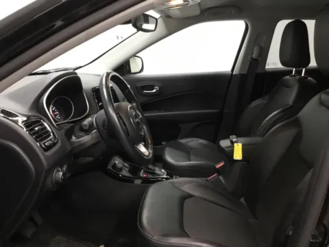 More photos of 2020 Jeep Compass Altitude at Gregg Young Abrams Chrysler Dodge Jeep Ram, WI