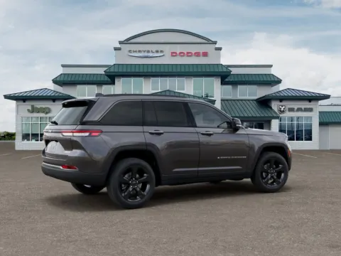 More photos of 2026 Jeep Grand Cherokee Limited at Gregg Young Abrams Chrysler Dodge Jeep Ram, WI