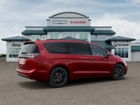 More photos of 2026 Chrysler Pacifica Select at Gregg Young Abrams Chrysler Dodge Jeep Ram, WI