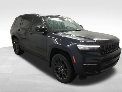 More photos of 2023 Jeep Grand Cherokee L Summit at Gregg Young Abrams Chrysler Dodge Jeep Ram, WI