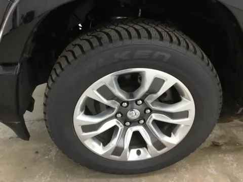 More photos of 2022 Ram 1500 Limited at Gregg Young Abrams Chrysler Dodge Jeep Ram, WI