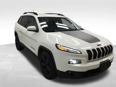 More photos of 2018 Jeep Cherokee Limited at Gregg Young Abrams Chrysler Dodge Jeep Ram, WI