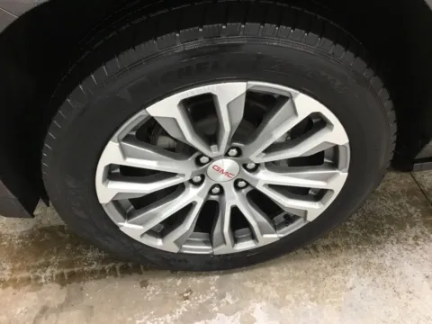 More photos of 2021 GMC Yukon Denali at Gregg Young Abrams Chrysler Dodge Jeep Ram, WI