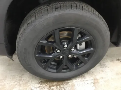 More photos of 2025 Jeep Grand Cherokee Altitude at Gregg Young Abrams Chrysler Dodge Jeep Ram, WI