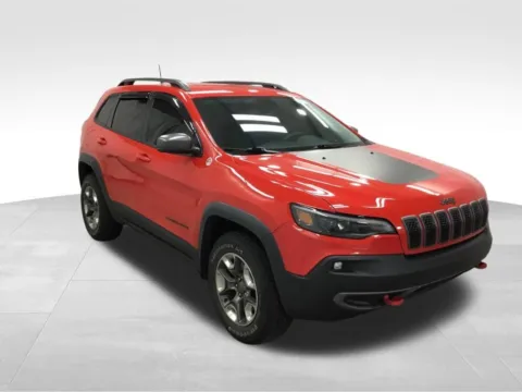 More photos of 2019 Jeep Cherokee Trailhawk at Gregg Young Abrams Chrysler Dodge Jeep Ram, WI
