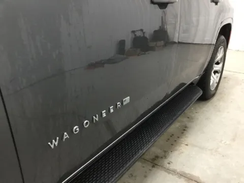 More photos of 2022 Jeep Wagoneer Series II at Gregg Young Abrams Chrysler Dodge Jeep Ram, WI