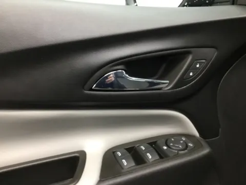 More photos of 2023 Chevrolet Equinox LS at Gregg Young Abrams Chrysler Dodge Jeep Ram, WI