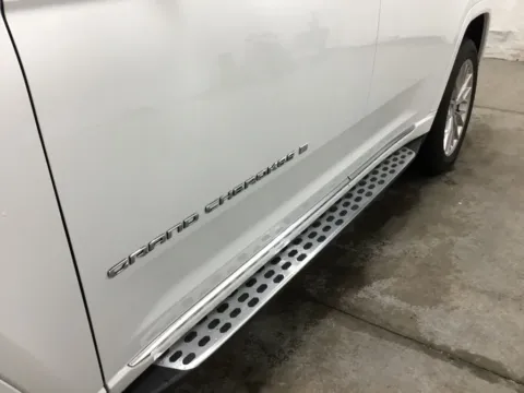 More photos of 2021 Jeep Grand Cherokee L Summit at Gregg Young Abrams Chrysler Dodge Jeep Ram, WI