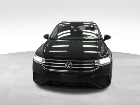 Photos of 2022 Volkswagen Tiguan 2.0T SE for sale in Abrams, WI at Gregg Young Abrams Chrysler Dodge Jeep Ram