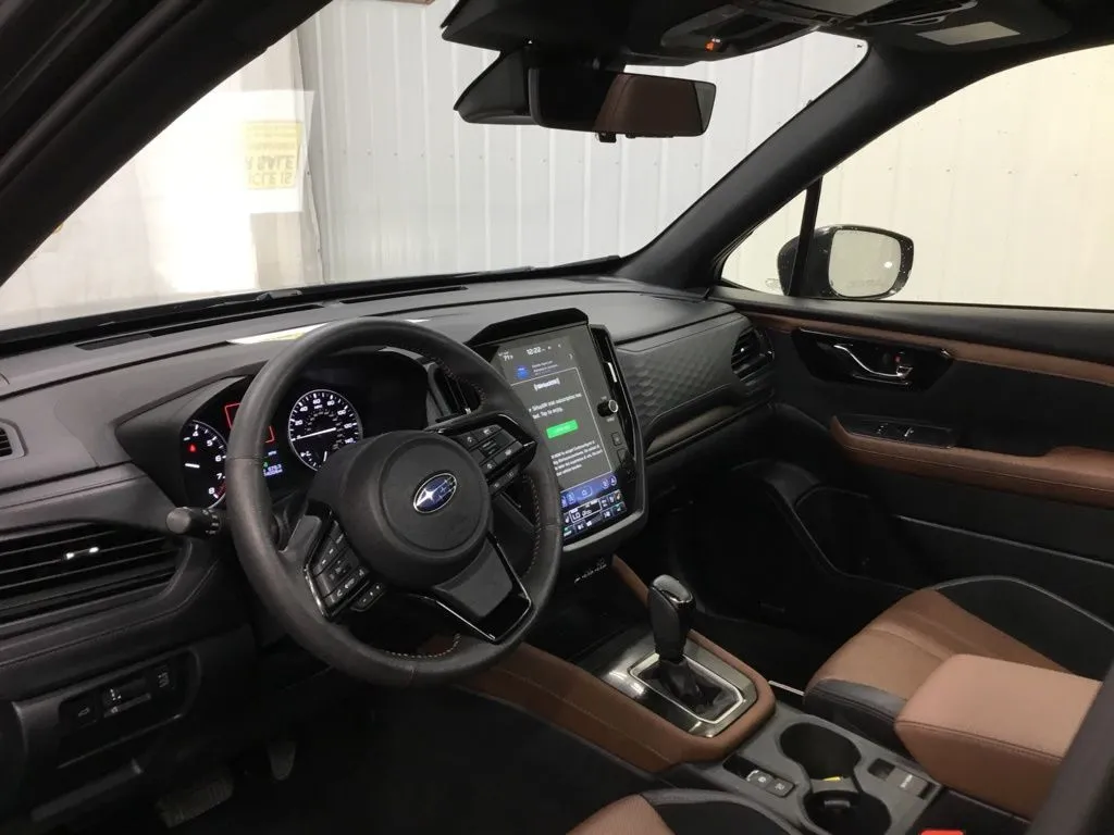 2025 Subaru Forester Touring - Photo 11