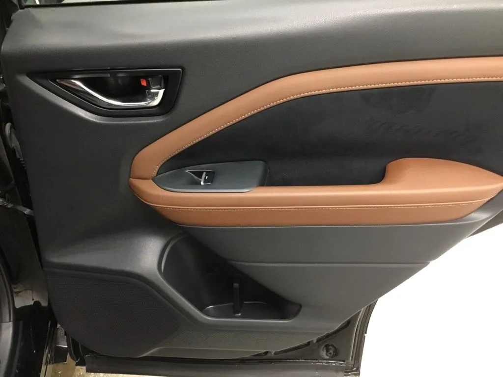 2025 Subaru Forester Touring - Photo 43