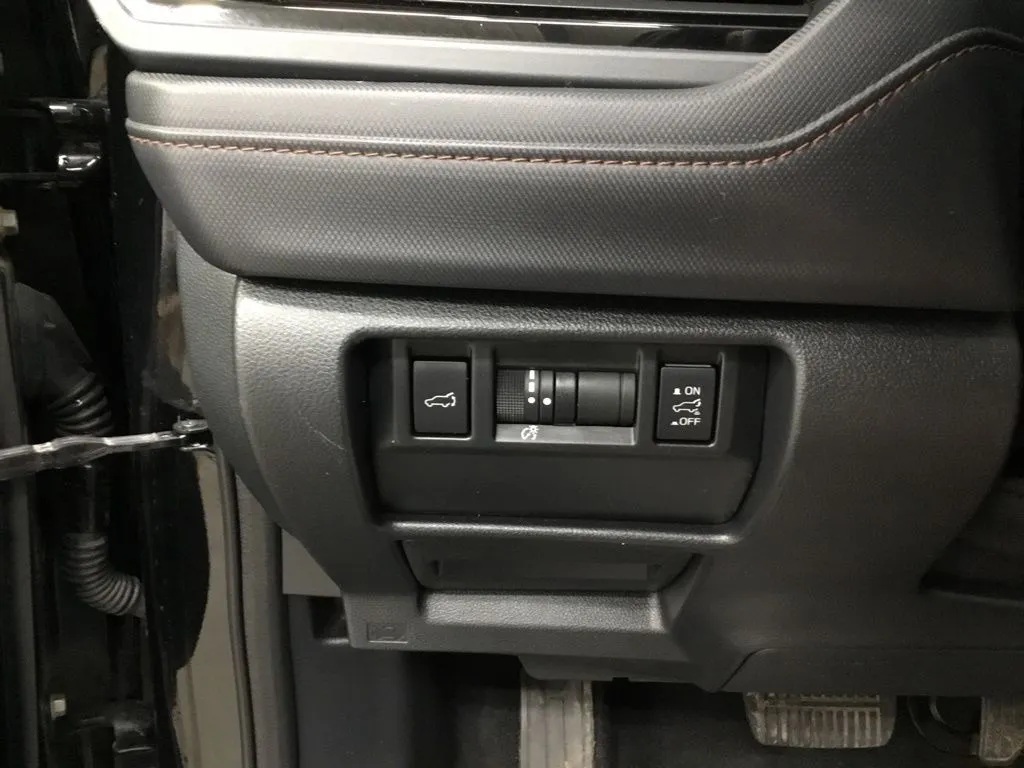 2025 Subaru Forester Touring - Photo 17