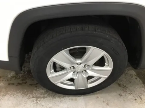 More photos of 2022 Jeep Compass Latitude at Gregg Young Abrams Chrysler Dodge Jeep Ram, WI