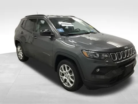 More photos of 2022 Jeep Compass Latitude Lux at Gregg Young Abrams Chrysler Dodge Jeep Ram, WI