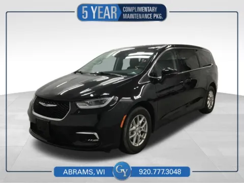 Black 2024 Chrysler Pacifica Touring L for sale in Abrams, WI