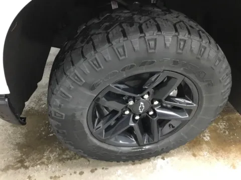 More photos of 2021 Chevrolet Silverado 1500 LT Trail Boss at Gregg Young Abrams Chrysler Dodge Jeep Ram, WI