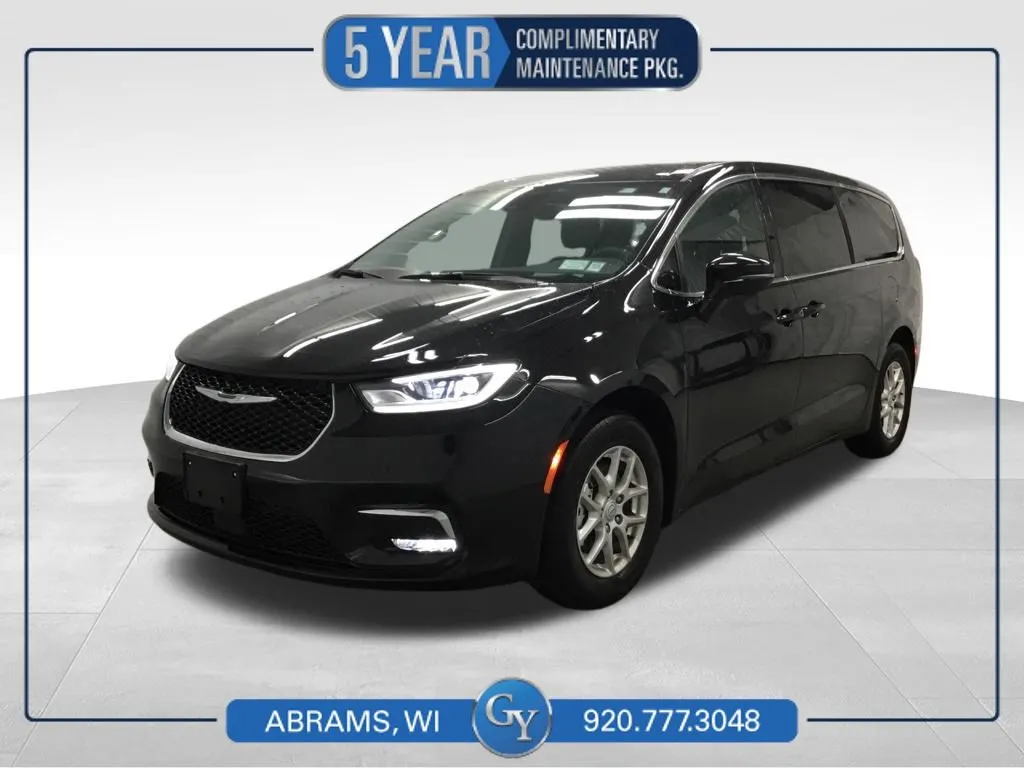 2025 Chrysler Pacifica Select's photo
