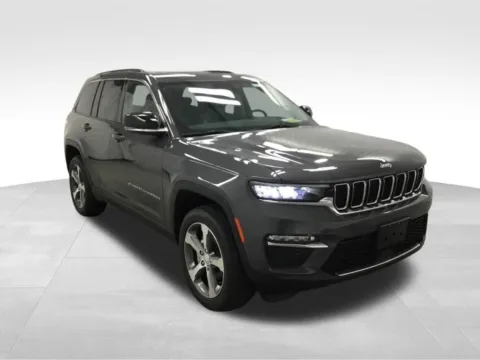 Another view of 2023 Jeep Grand Cherokee Limited for sale in Abrams, WI at Gregg Young Abrams Chrysler Dodge Jeep Ram