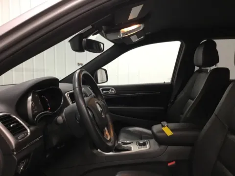 More photos of 2018 Jeep Grand Cherokee Limited at Gregg Young Abrams Chrysler Dodge Jeep Ram, WI