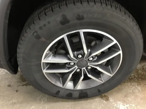 More photos of 2020 Jeep Grand Cherokee Limited at Gregg Young Abrams Chrysler Dodge Jeep Ram, WI