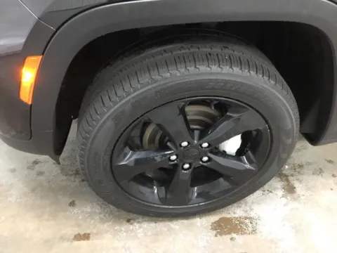 More photos of 2024 Jeep Grand Cherokee Limited at Gregg Young Abrams Chrysler Dodge Jeep Ram, WI