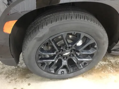 More photos of 2023 Chevrolet Suburban RST at Gregg Young Abrams Chrysler Dodge Jeep Ram, WI