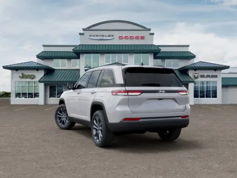 More photos of 2026 Jeep Grand Cherokee at Gregg Young Abrams Chrysler Dodge Jeep Ram, WI