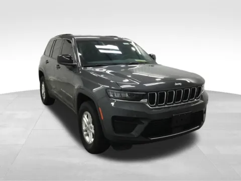 Another view of 2025 Jeep Grand Cherokee Laredo for sale in Abrams, WI at Gregg Young Abrams Chrysler Dodge Jeep Ram