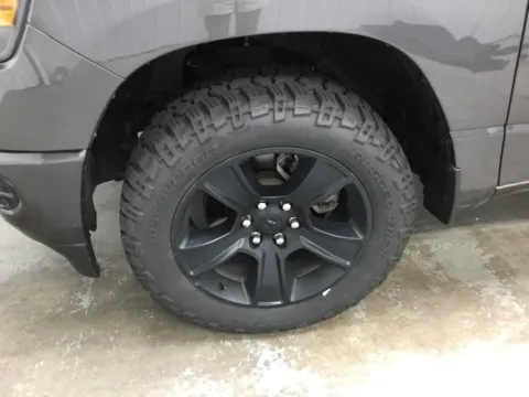 More photos of 2021 Ram 1500 Big Horn/Lone Star at Gregg Young Abrams Chrysler Dodge Jeep Ram, WI