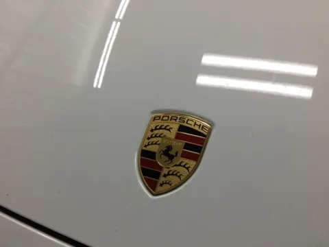 More photos of 2024 Porsche Cayenne at Gregg Young Abrams Chrysler Dodge Jeep Ram, WI