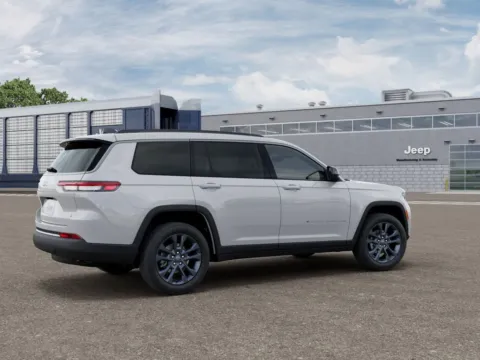 More photos of 2026 Jeep Grand Cherokee L at Gregg Young Abrams Chrysler Dodge Jeep Ram, WI