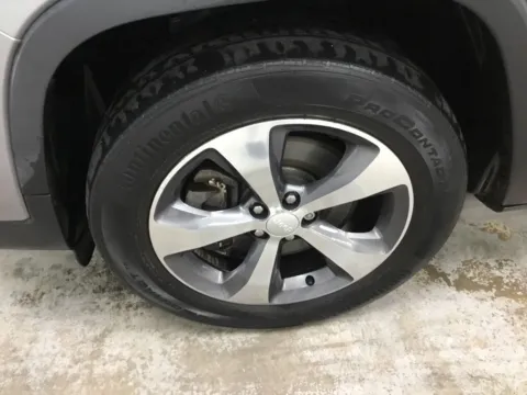 More photos of 2019 Jeep Cherokee Limited at Gregg Young Abrams Chrysler Dodge Jeep Ram, WI