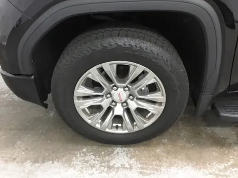 More photos of 2021 GMC Sierra 1500 Denali at Gregg Young Abrams Chrysler Dodge Jeep Ram, WI