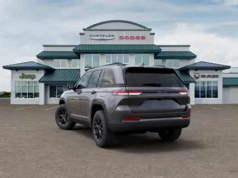 More photos of 2026 Jeep Grand Cherokee Altitude at Gregg Young Abrams Chrysler Dodge Jeep Ram, WI