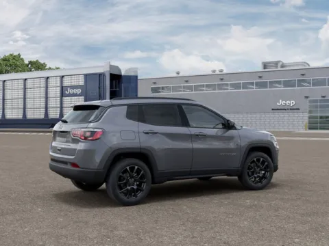More photos of 2026 Jeep Compass Latitude at Gregg Young Abrams Chrysler Dodge Jeep Ram, WI