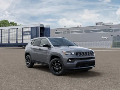 More photos of 2026 Jeep Compass Latitude at Gregg Young Abrams Chrysler Dodge Jeep Ram, WI